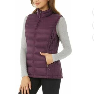 32 Degrees Womens Lightweight Warmth Vest Size S Beach Plum Worn once LIKE NEW